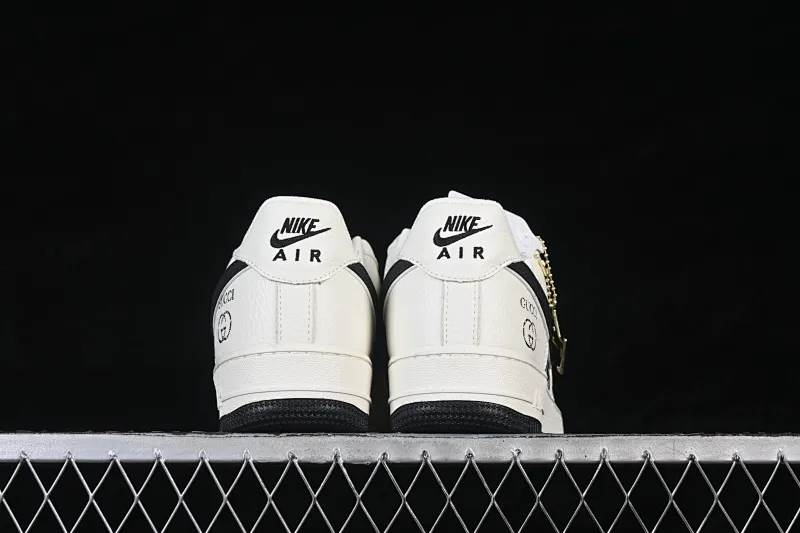 All Categories Nk Air Force 1 Air Force Series Nk Air Force 1 Low Air Force Low Nike Air Force 1'07 Low Joint Beige and Black Intertwined Air Force One Low Casual Sneakers XY9025-016